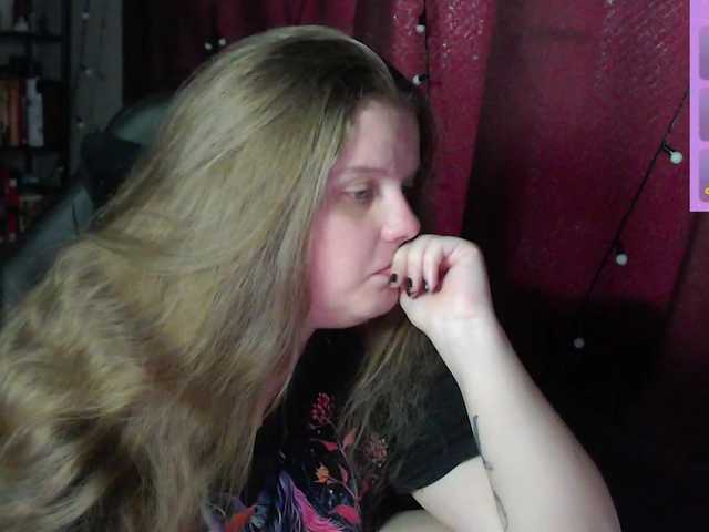 alicepussy live cam on BongaCams