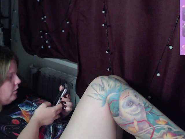 alicepussy live cam on BongaCams
