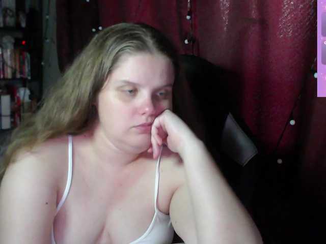 alicepussy live cam on BongaCams