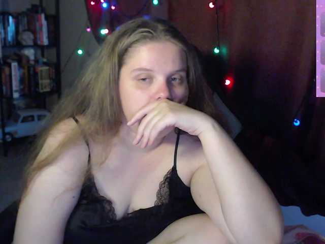 alicepussy live cam on BongaCams