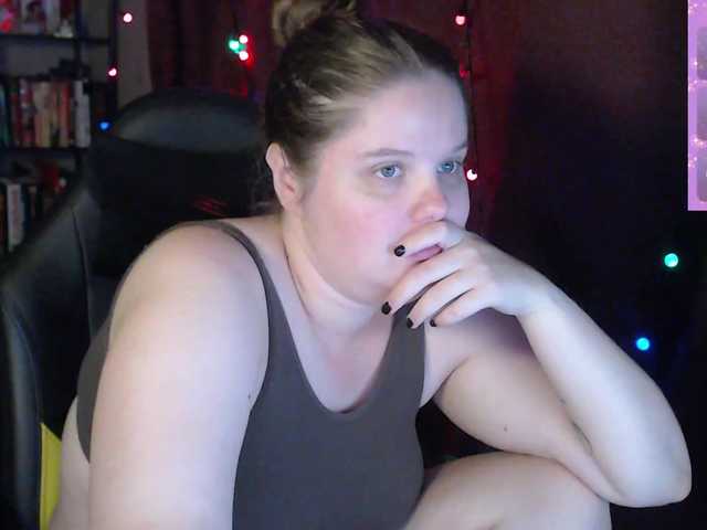 alicepussy live cam on BongaCams