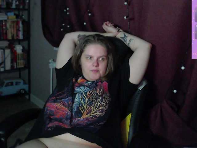 alicepussy live cam on BongaCams