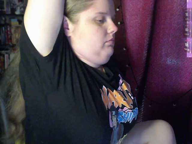 alicepussy live cam on BongaCams