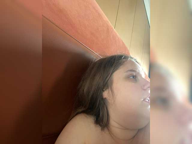 alicepussy live cam on BongaCams