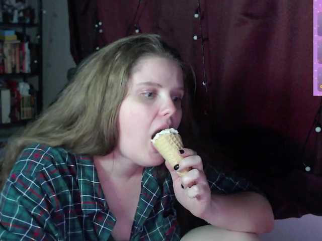 alicepussy live cam on BongaCams