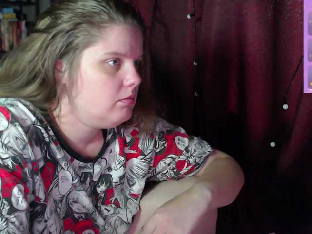 alicepussy live cam on BongaCams