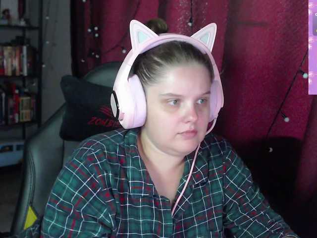 alicepussy live cam on BongaCams