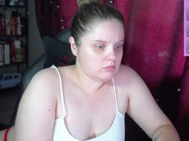 alicepussy live cam on BongaCams