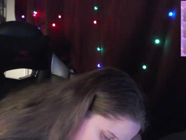 alicepussy live cam on BongaCams