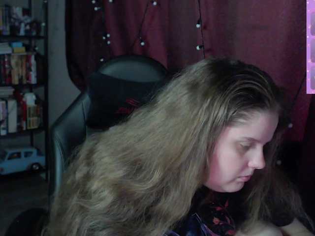 alicepussy live cam on BongaCams