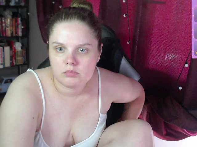alicepussy live cam on BongaCams