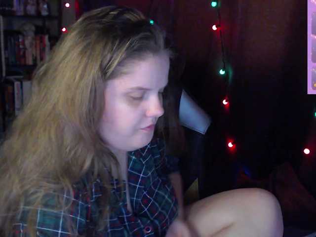 alicepussy live cam on BongaCams