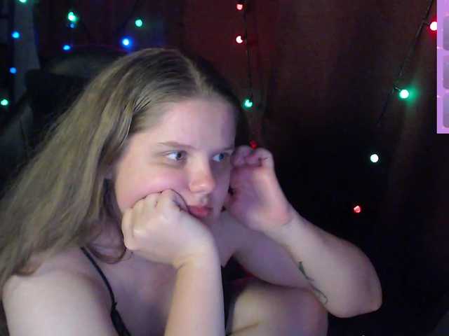 alicepussy live cam on BongaCams