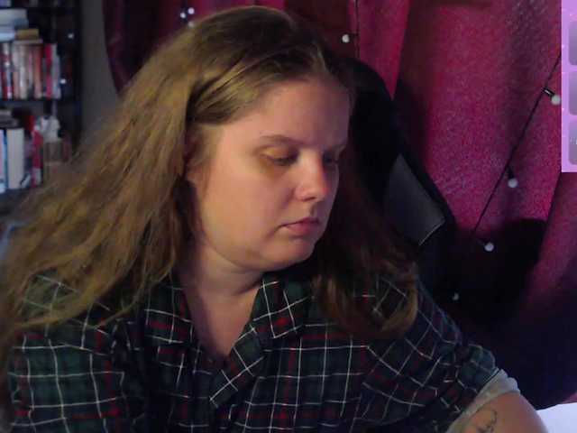 alicepussy live cam on BongaCams