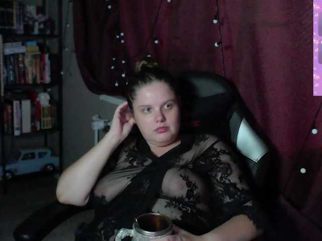 alicepussy live cam on BongaCams