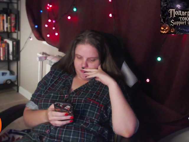 alicepussy, en directo ahora en BongaCams
