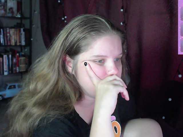 alicepussy live cam on BongaCams