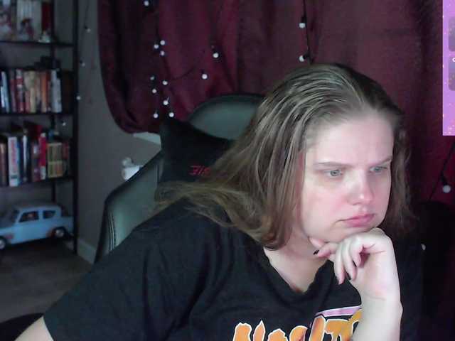 alicepussy live cam on BongaCams