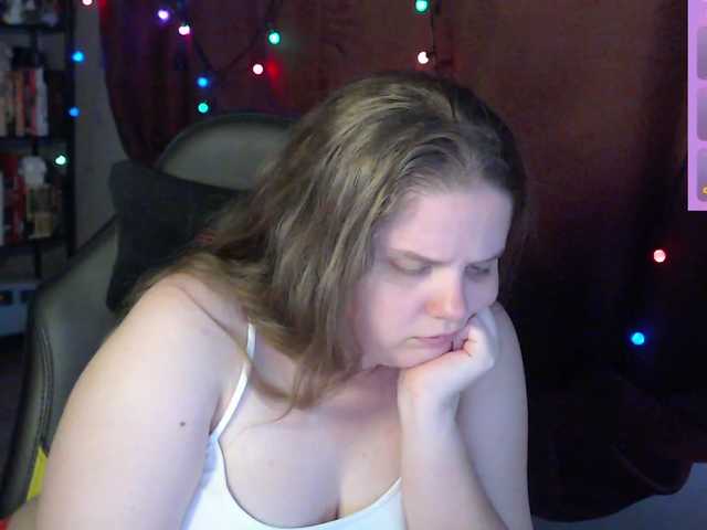 alicepussy live cam on BongaCams