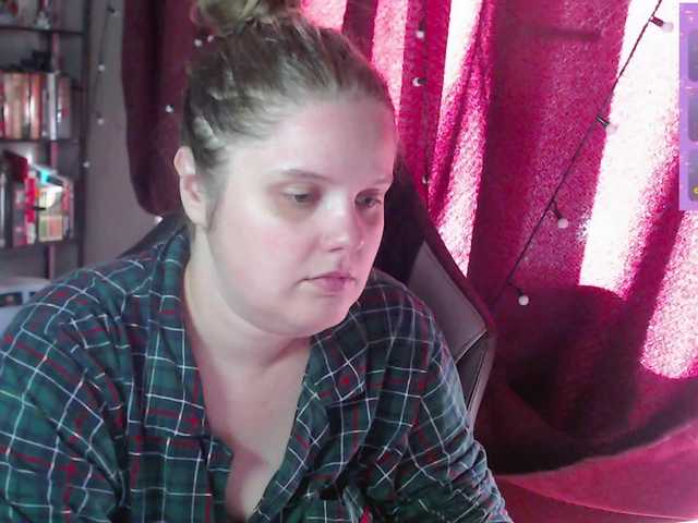 alicepussy live cam on BongaCams