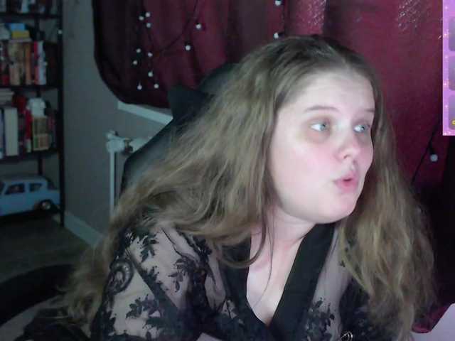 alicepussy live cam on BongaCams
