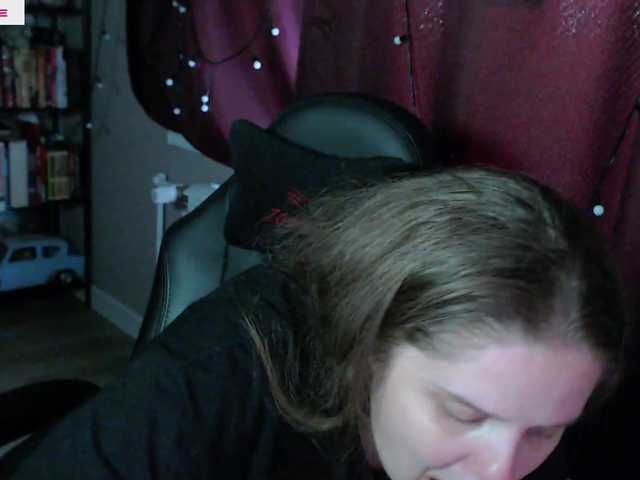 alicepussy live cam on BongaCams