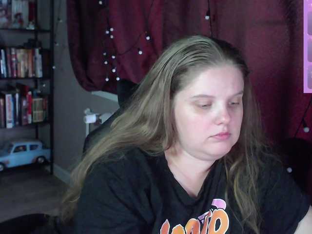 alicepussy live cam on BongaCams
