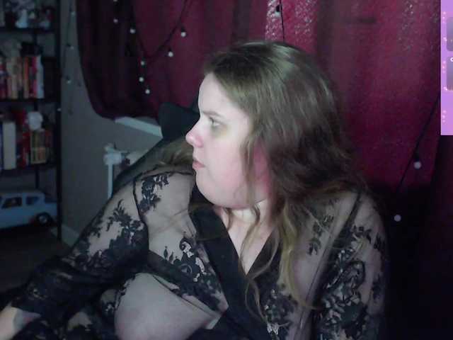 alicepussy live cam on BongaCams