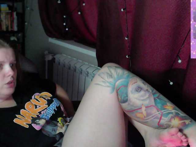 alicepussy live cam on BongaCams