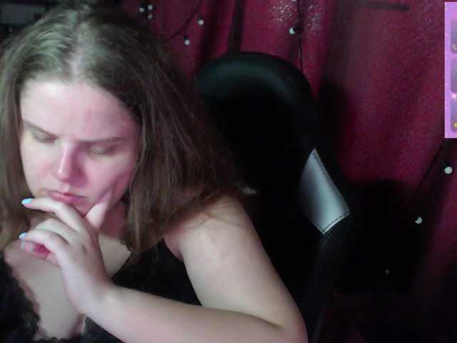 alicepussy live cam on BongaCams