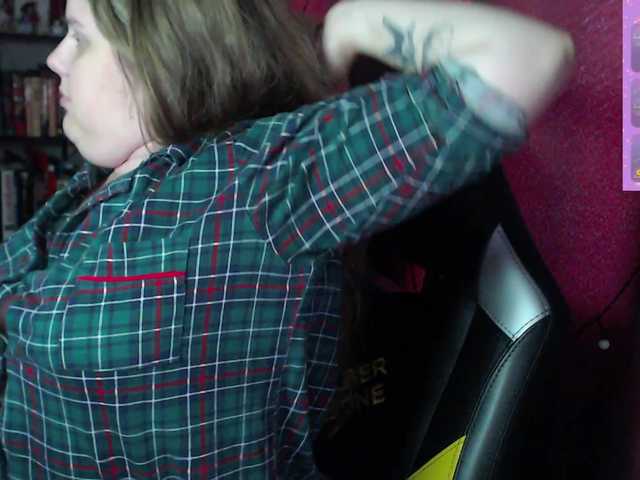 alicepussy live cam on BongaCams