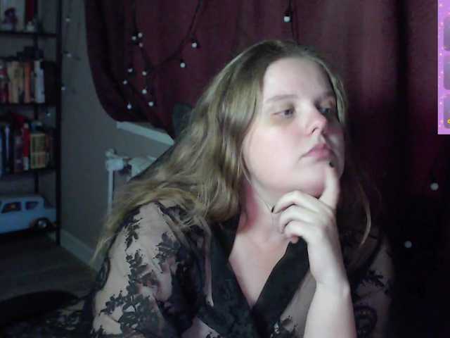 alicepussy live cam on BongaCams