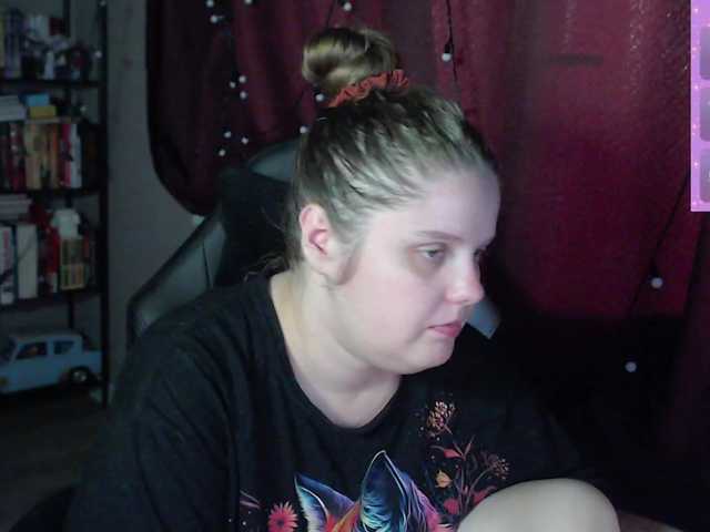 alicepussy live cam on BongaCams