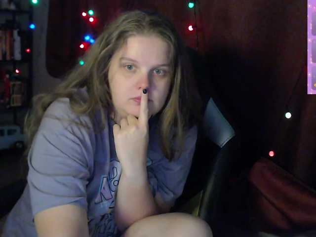 alicepussy live cam on BongaCams