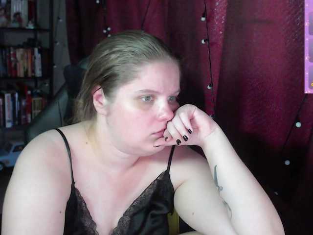 alicepussy live cam on BongaCams