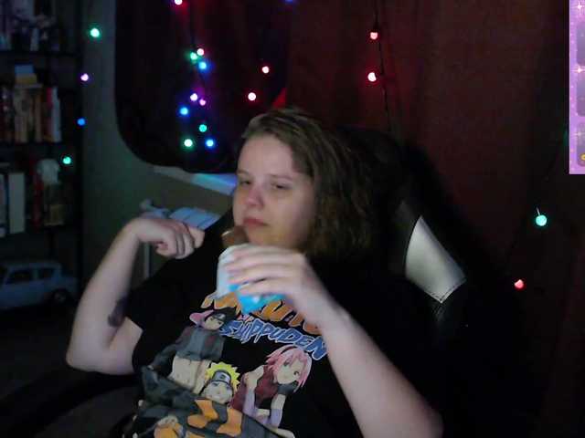 alicepussy live cam on BongaCams