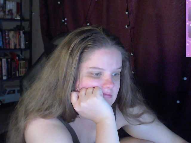 alicepussy live cam on BongaCams