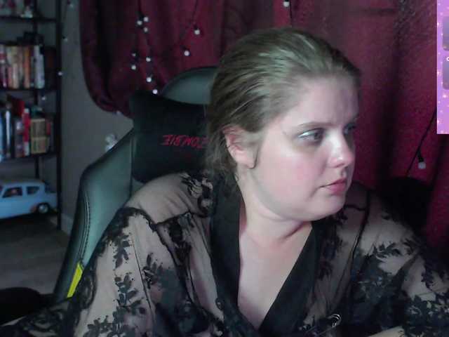alicepussy live cam on BongaCams