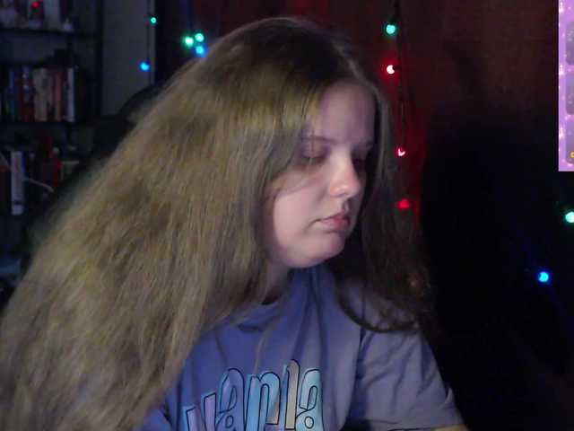alicepussy live cam on BongaCams