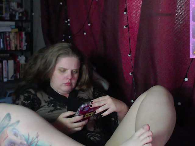 alicepussy live cam on BongaCams