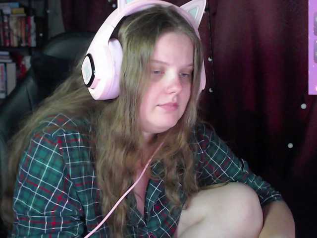 alicepussy live cam on BongaCams