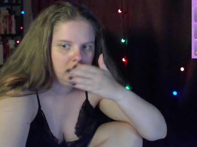 alicepussy live cam on BongaCams