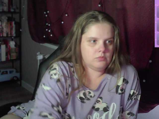 alicepussy live cam on BongaCams