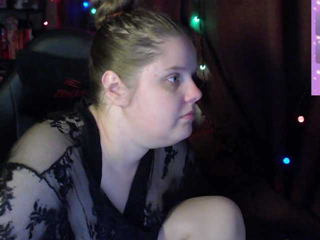 alicepussy live cam on BongaCams
