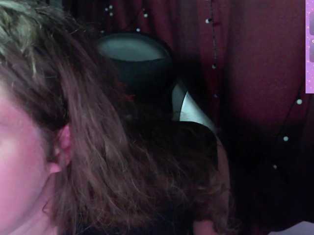 alicepussy live cam on BongaCams