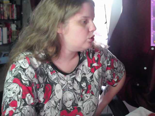 alicepussy live cam on BongaCams