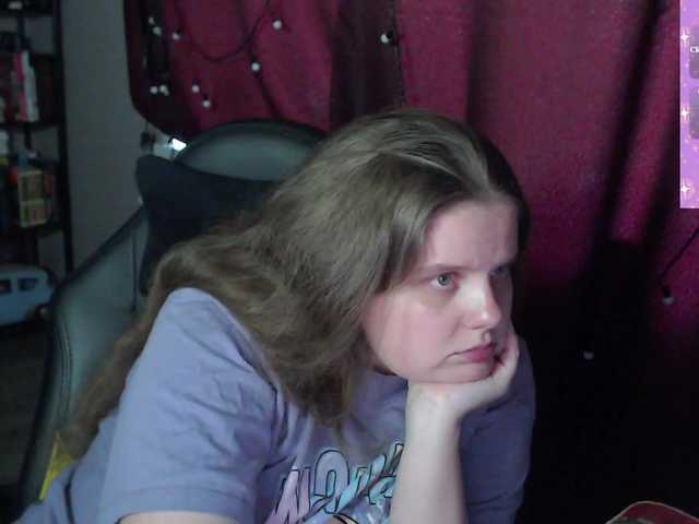 alicepussy live cam on BongaCams