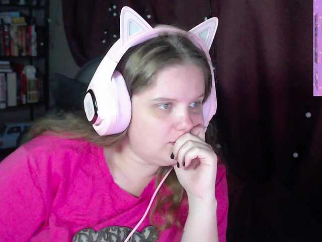 alicepussy live cam on BongaCams