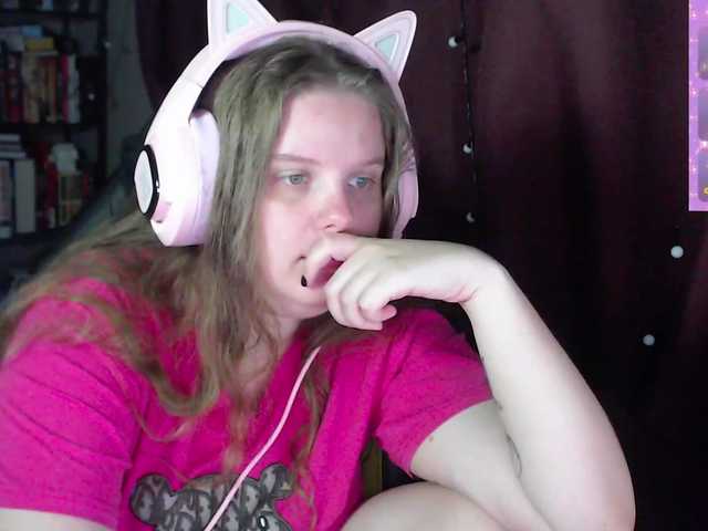 alicepussy live cam on BongaCams
