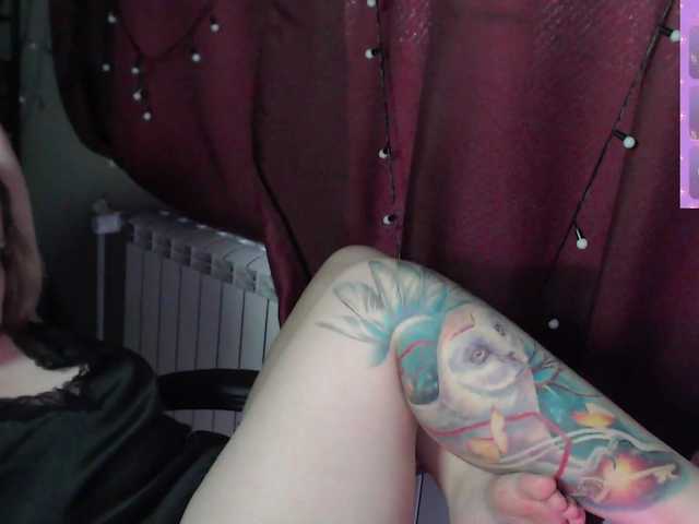 alicepussy live cam on BongaCams